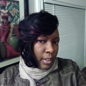 Meet your Posher, Monique